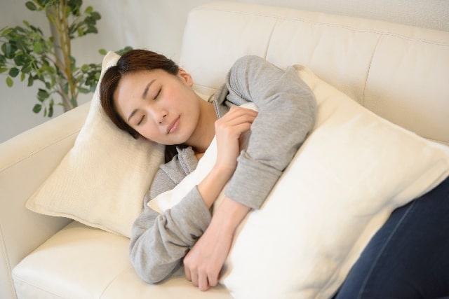 寝ている間に視力回復